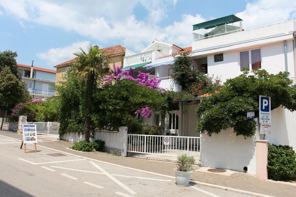 Apartments Suri Водице Екстер'єр фото