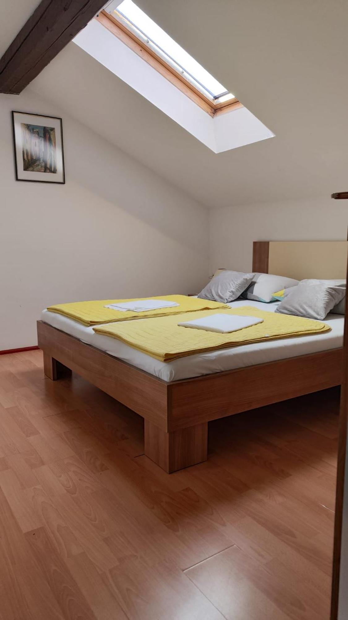Apartments Suri Водице Екстер'єр фото
