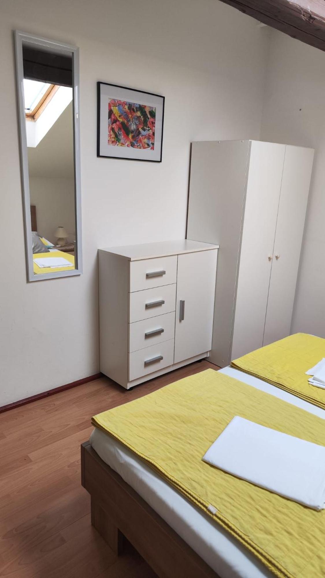 Apartments Suri Водице Екстер'єр фото